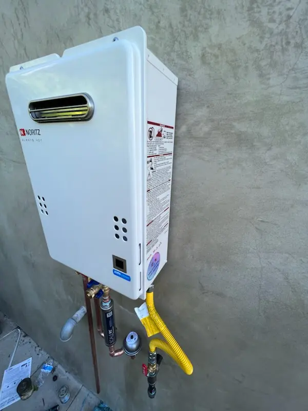 Tankless water heater installation for Palm Springs North homes